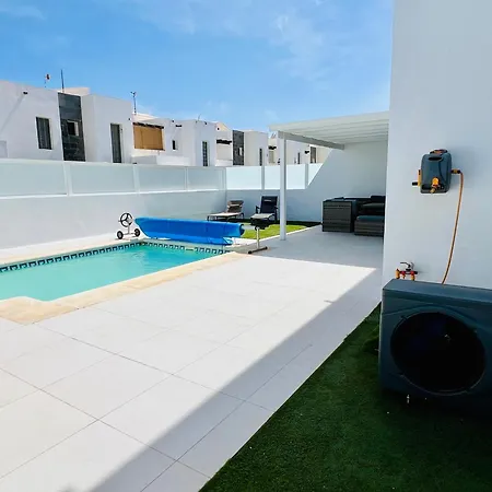 Cosy Manal With Heated Pool X Airco Villa